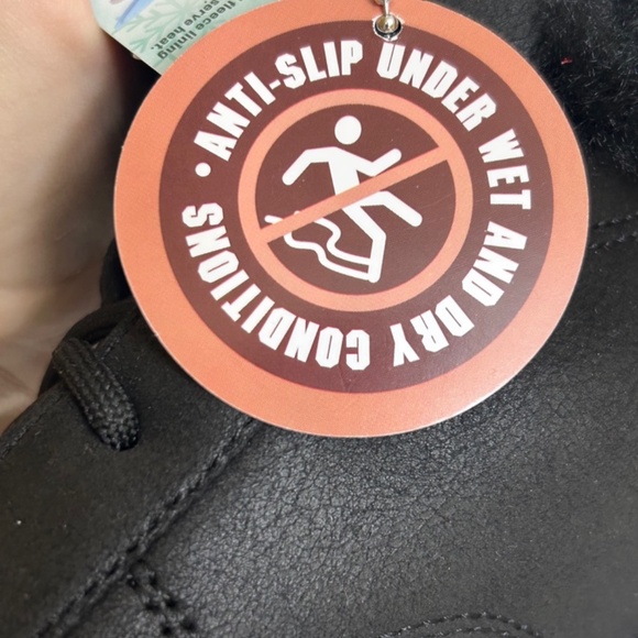 Skechers water repellent boots size 9 - Picture 7 of 7